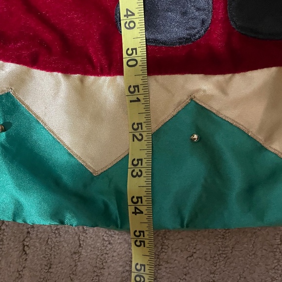 Santa's Best Christmas Eve Tree Skirt Bear Toy Soldier Red Velvet Satin Sequins - Picture 9 of 9